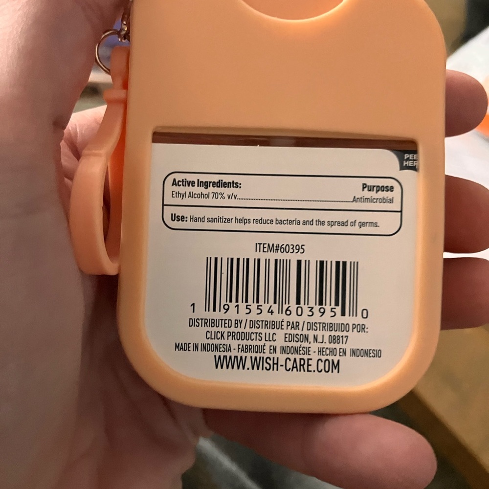 Wish Hand Sanitizer Set with Silicone Cases:Purple,Green,Orange,Pink must haves! - Picture 6 of 7